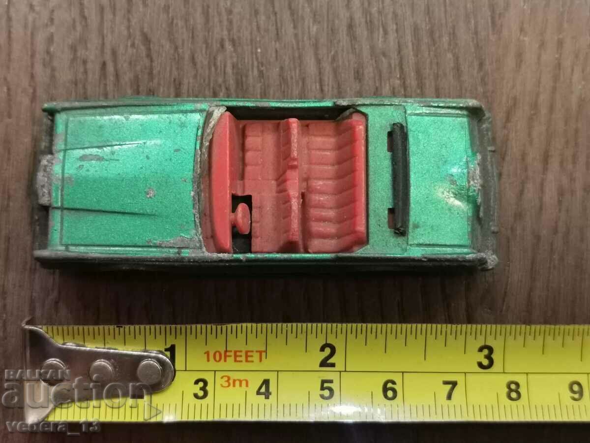 Auction  collectible Matchbox pram