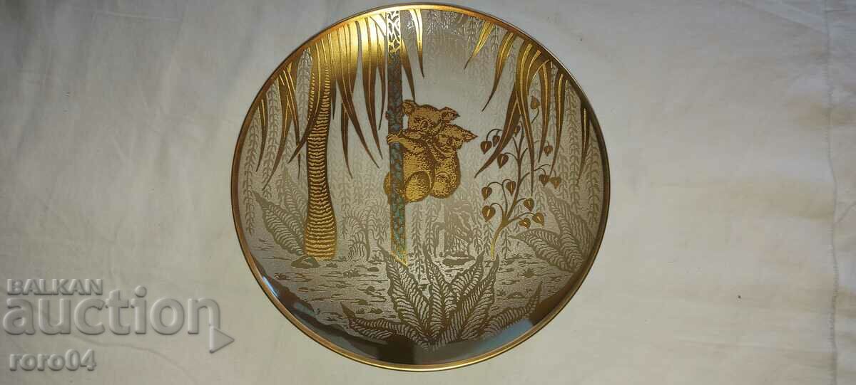 PORCELAIN PLATE - 24K GOLD - 7