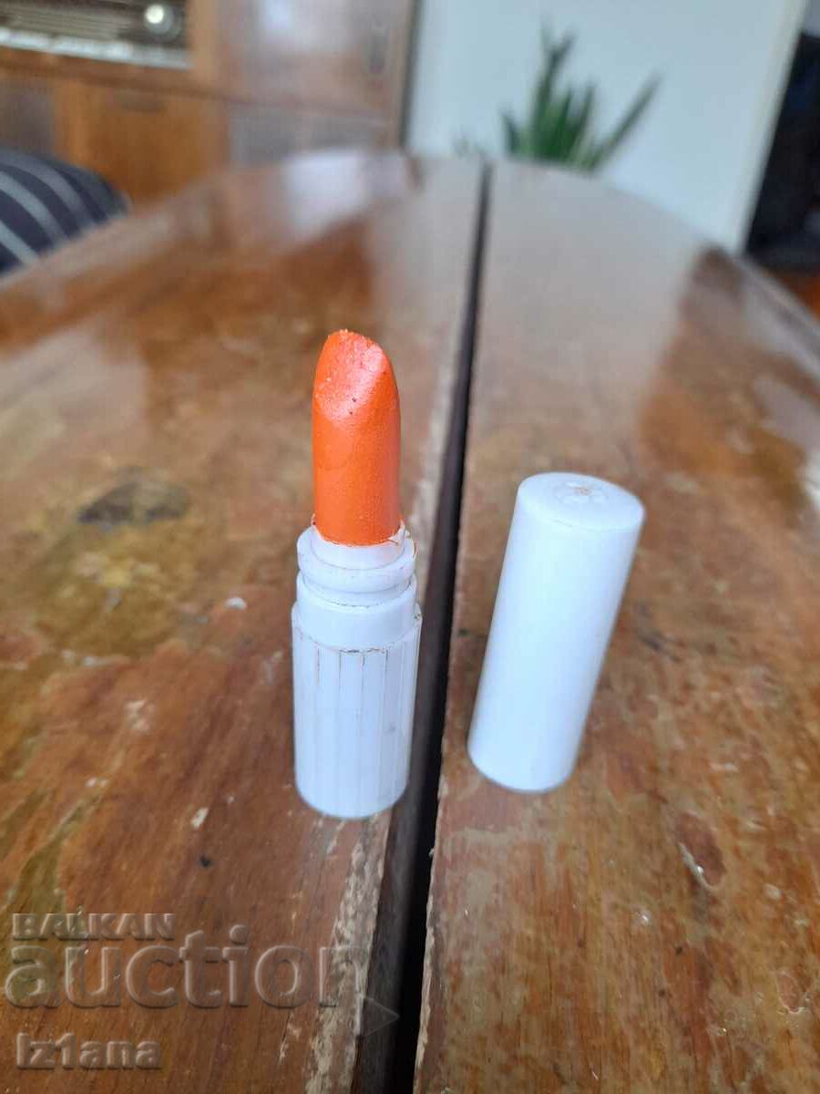 Delivery of Old lipstick