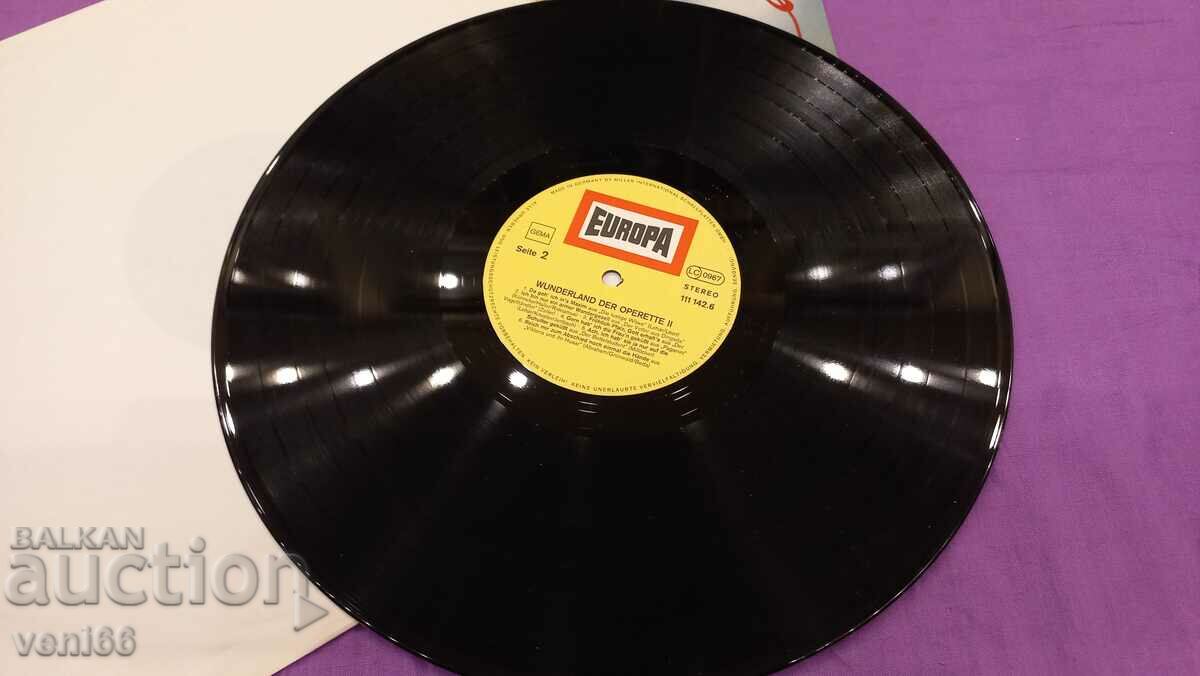 Gramophone record - The wonderful side of the operetta with price 3.50 BGN | € 1.79 Gramophone record - The wonderful side of the operetta with price 3.50 BGN | € 1.79