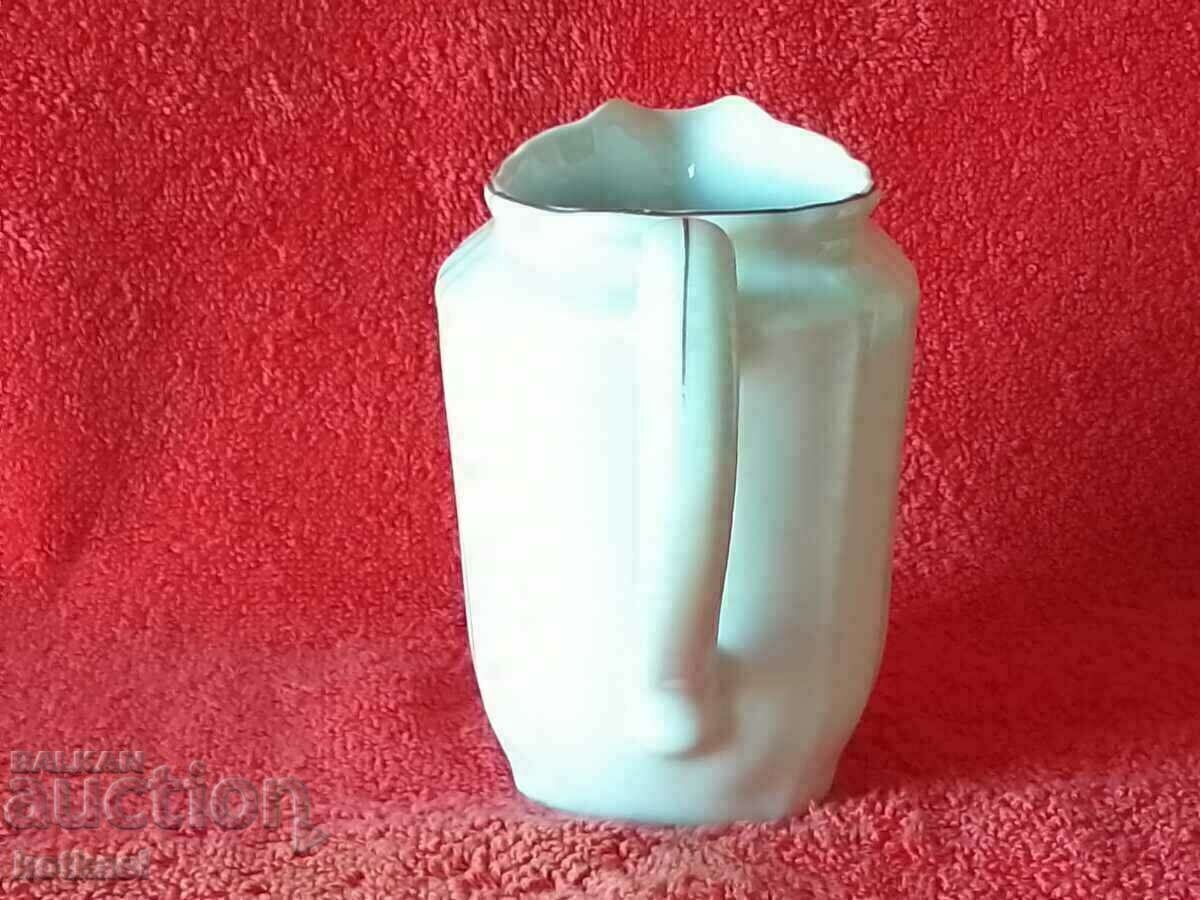 Delivery of Old Bulgarian porcelain Latiera marked Delivery of Old Bulgarian porcelain Latiera marked