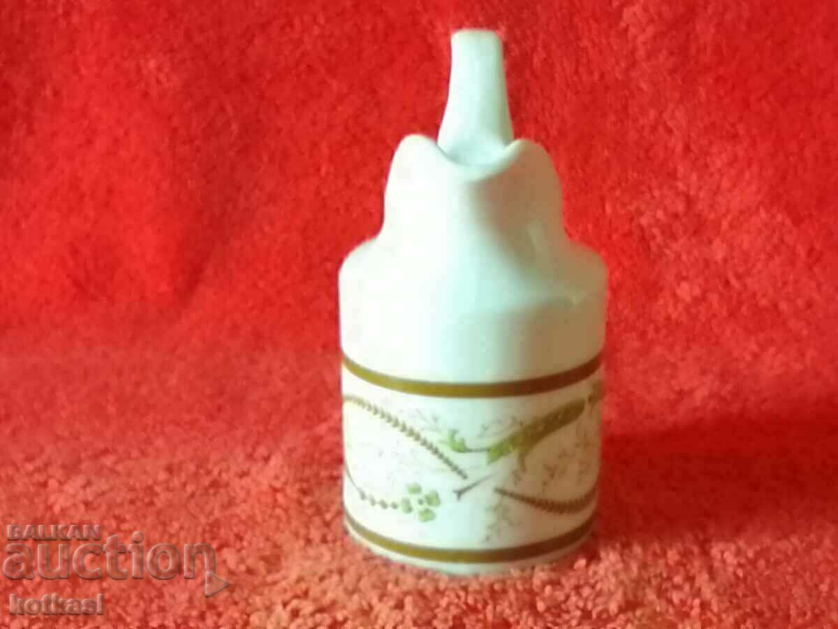 Стар български порцелан  Латиера маркирана Разград с цена € 3.32 | 6.49 лв.