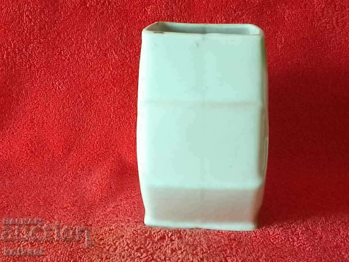 Old Bulgarian porcelain pot Coffee jar with price 10.50 BGN | € 5.37 Old Bulgarian porcelain pot Coffee jar with price 10.50 BGN | € 5.37