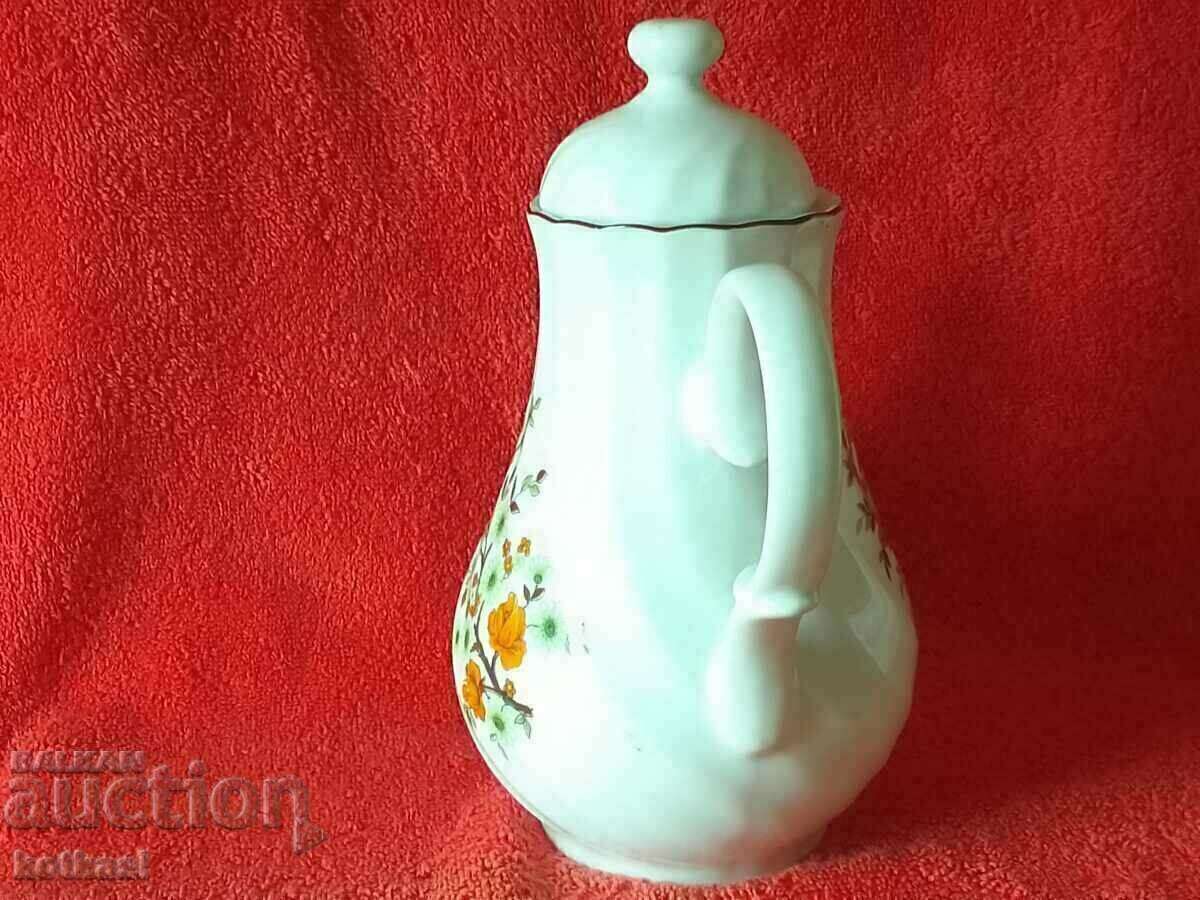 Стара соц порцеланова кана маркирана с цена € 8.18 | 16.00 лв.