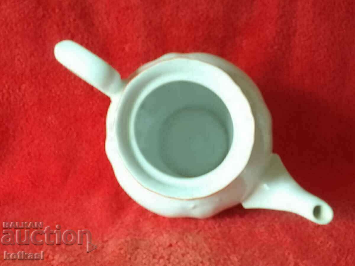 Ceainic vechi de porțelan soc marcat - 5 Ceainic vechi de porțelan soc marcat - 5