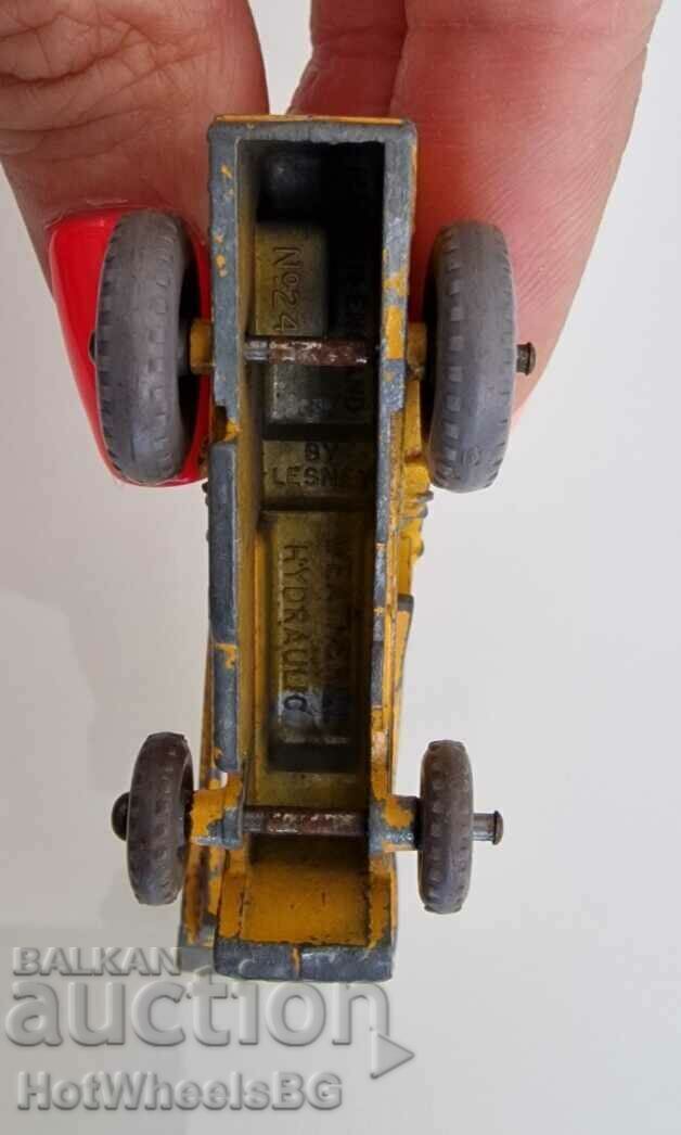 Auction Matchbox No 24 B Weatherhill Hydraulic Excavator 1959 Auction Matchbox No 24 B Weatherhill Hydraulic Excavator 1959