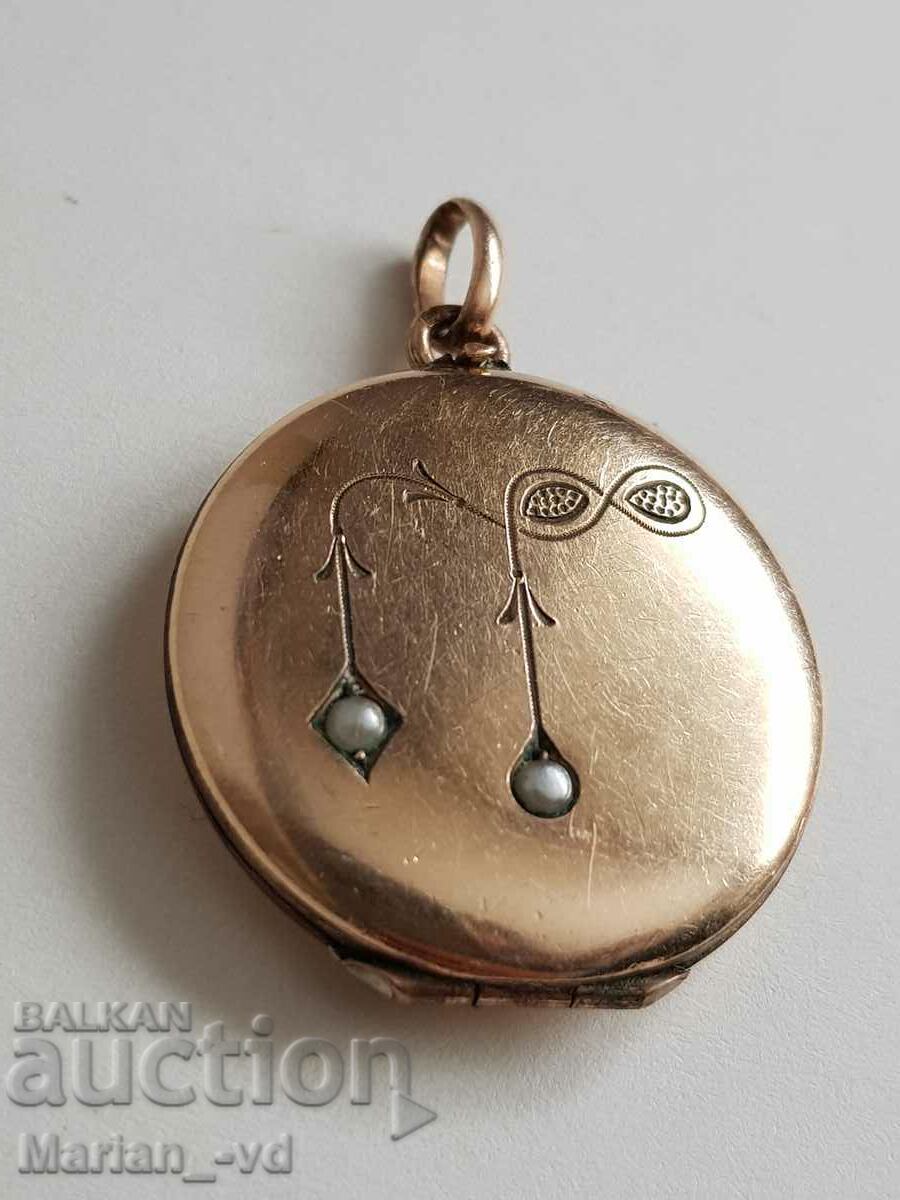 Позлатен медальон за снимки естествени перли Арт Ниво 1900.