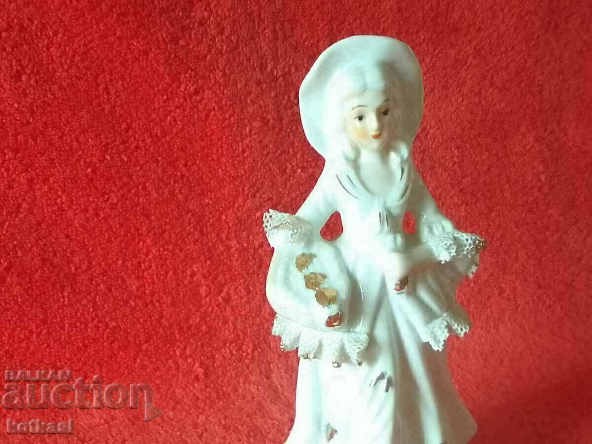 Old porcelain figure Woman Maiden Girl - 5 Old porcelain figure Woman Maiden Girl - 5