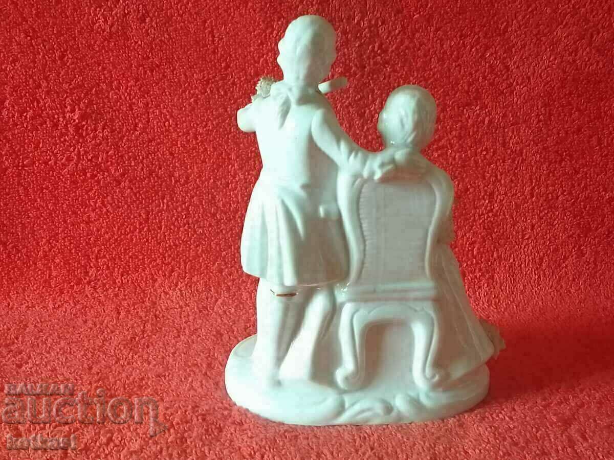 Delivery of Old porcelain figure Musicians Woman Man Delivery of Old porcelain figure Musicians Woman Man
