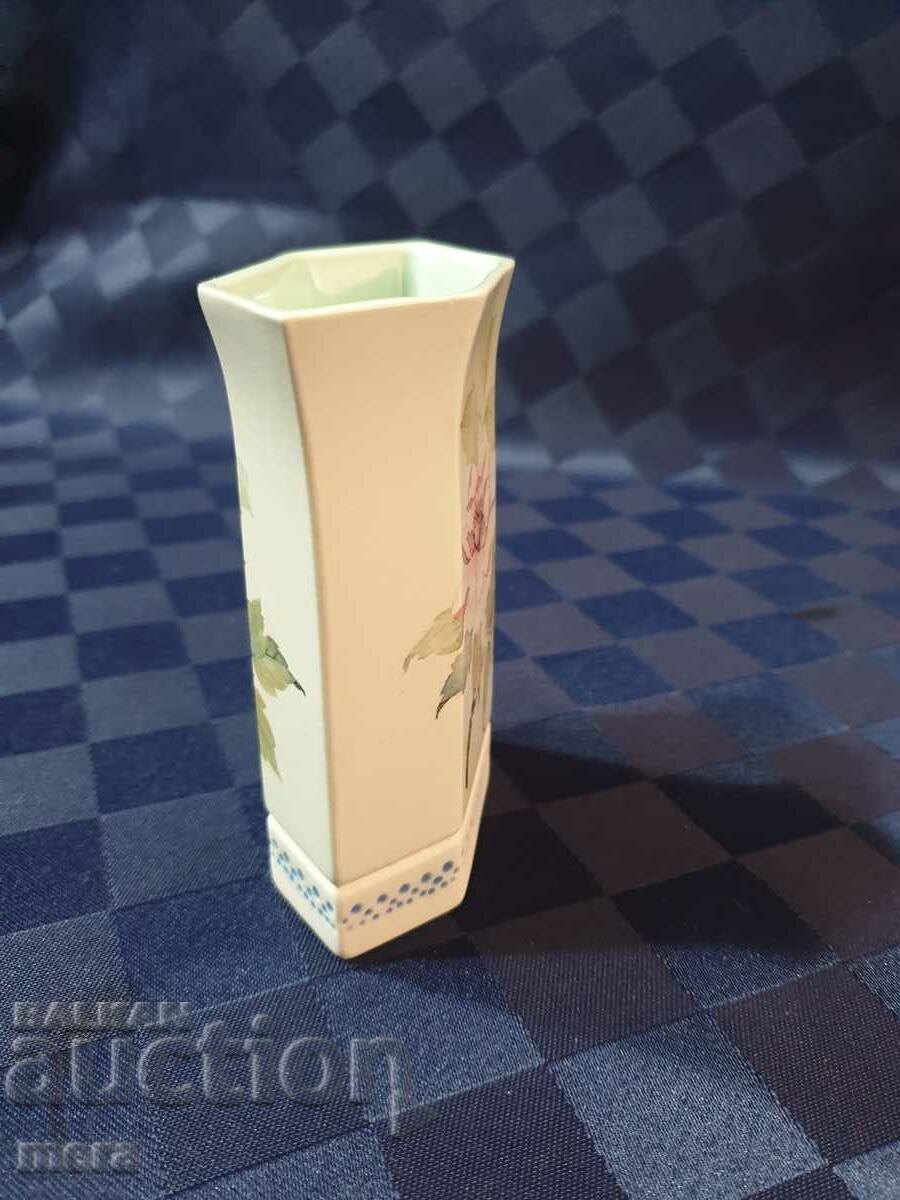 Δημοπρασία Βάζο από πορσελάνη Δημοπρασία Βάζο από πορσελάνη