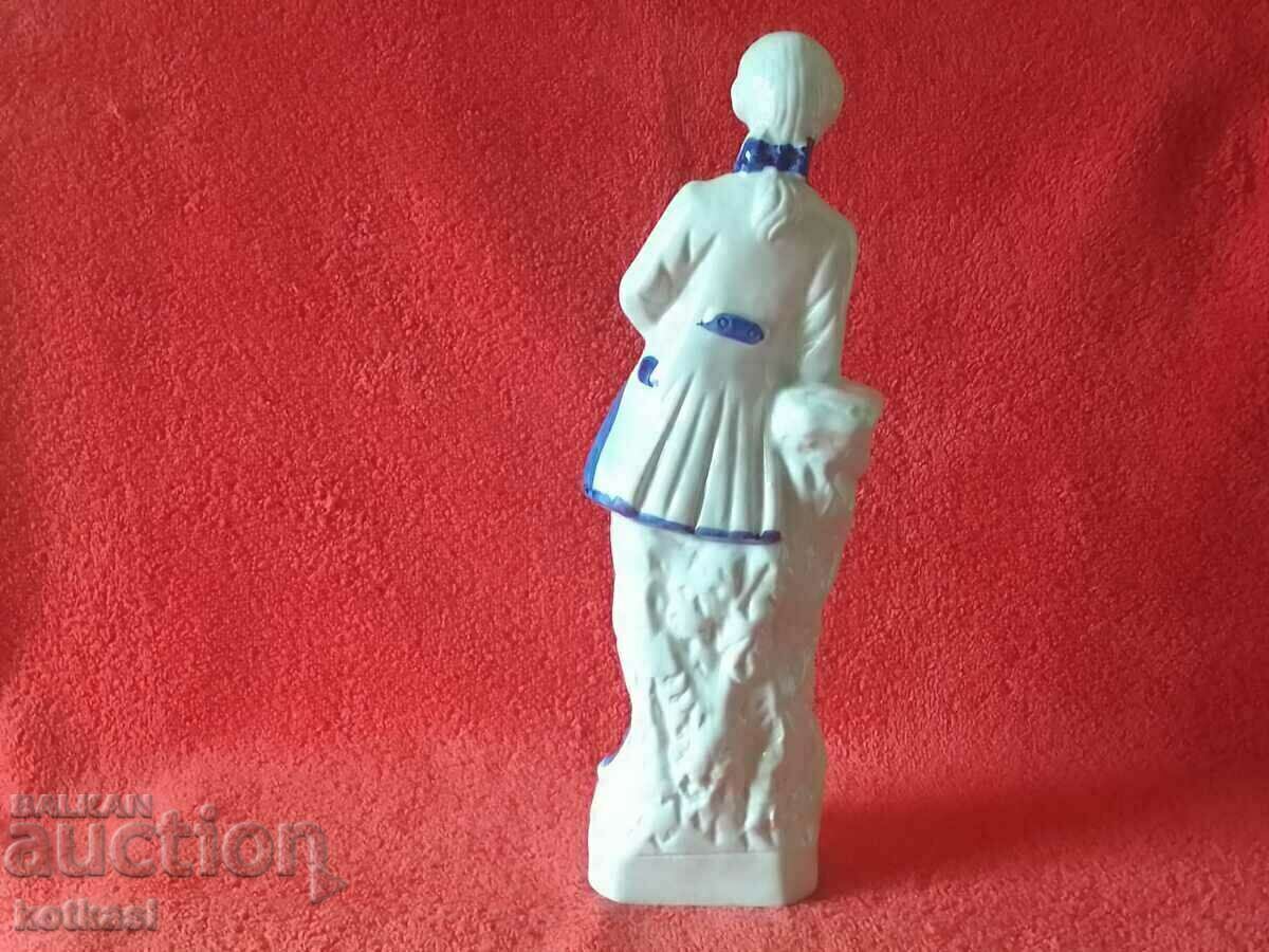 Old Porcelain Figure Man Gentleman Youth Aristocrat - 5 Old Porcelain Figure Man Gentleman Youth Aristocrat - 5