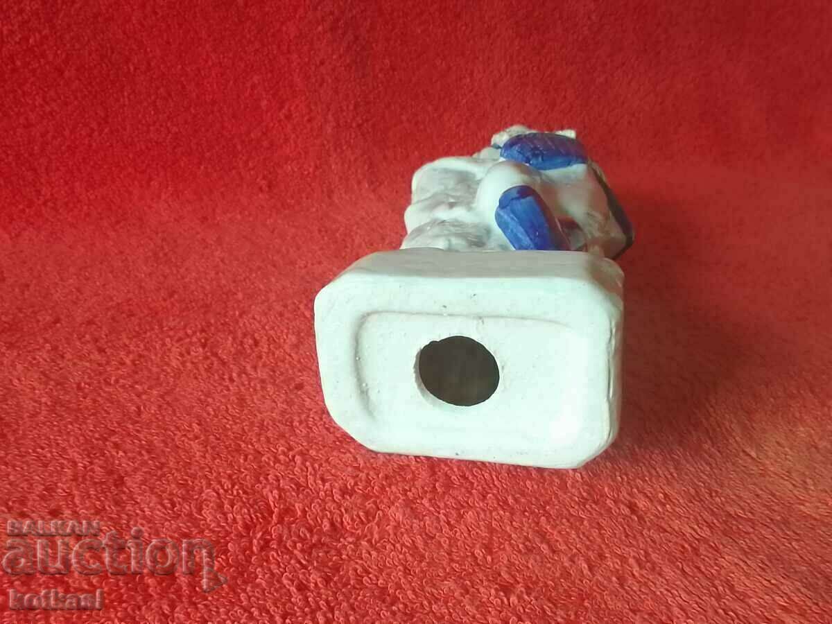 Old Porcelain Figure Man Gentleman Youth Aristocrat - 7 Old Porcelain Figure Man Gentleman Youth Aristocrat - 7