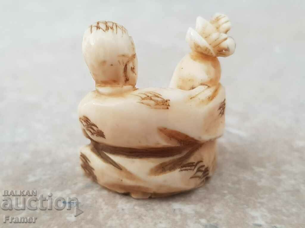 Доставка на ЯПОНИЯ Нетсуке НЕЦКЕ РЕЗБА В СЛОНОВА КОСТ СЕЛЯНИН С РЯПА 19в