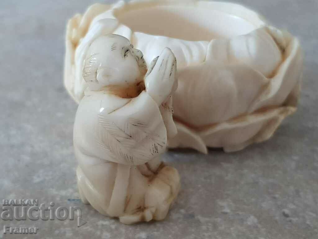 Livrarea JAPONIA Netsuke NETZKE călugăr sculptor în fildeș în lotus 19c Livrarea JAPONIA Netsuke NETZKE călugăr sculptor în fildeș în lotus 19c
