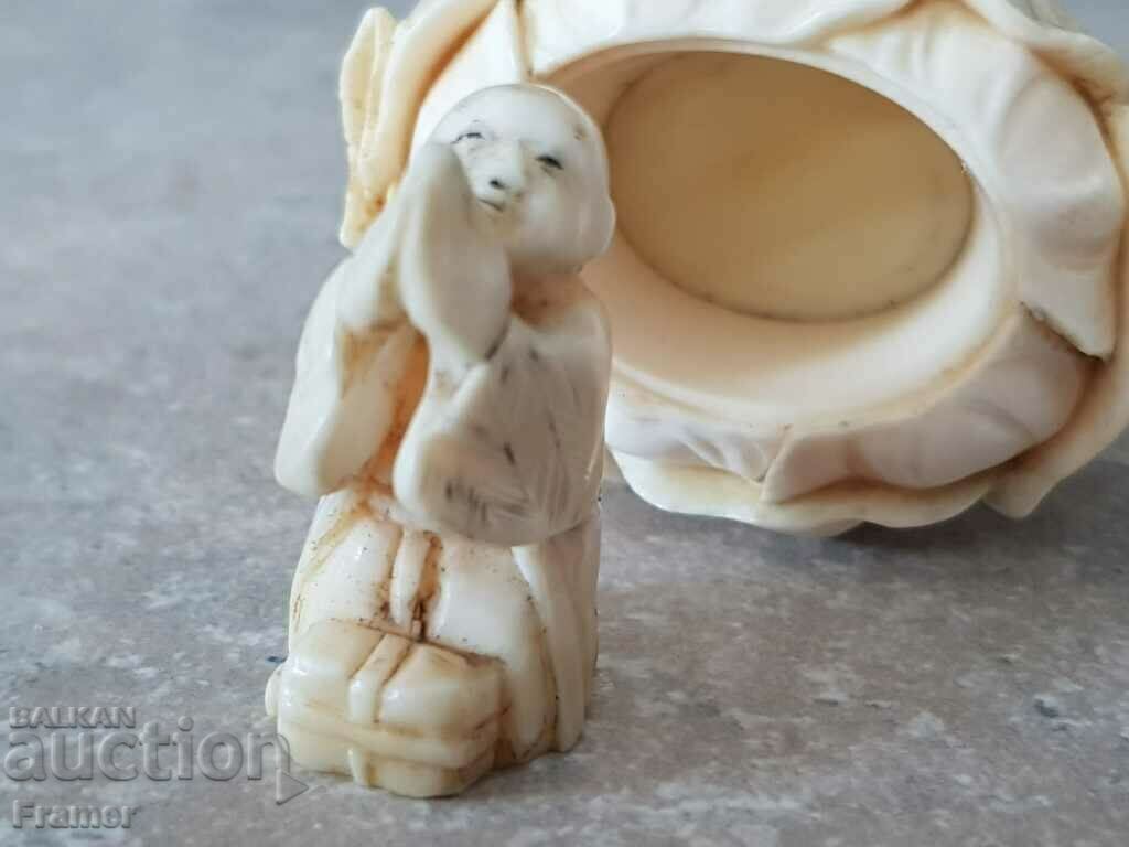 JAPONIA Netsuke NETZKE călugăr sculptor în fildeș în lotus 19c - 5 JAPONIA Netsuke NETZKE călugăr sculptor în fildeș în lotus 19c - 5