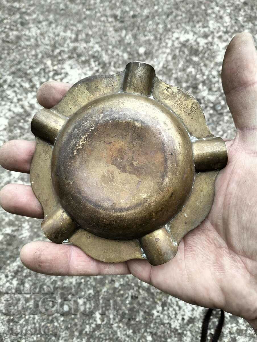 Auction Bronze ashtray Auction Bronze ashtray