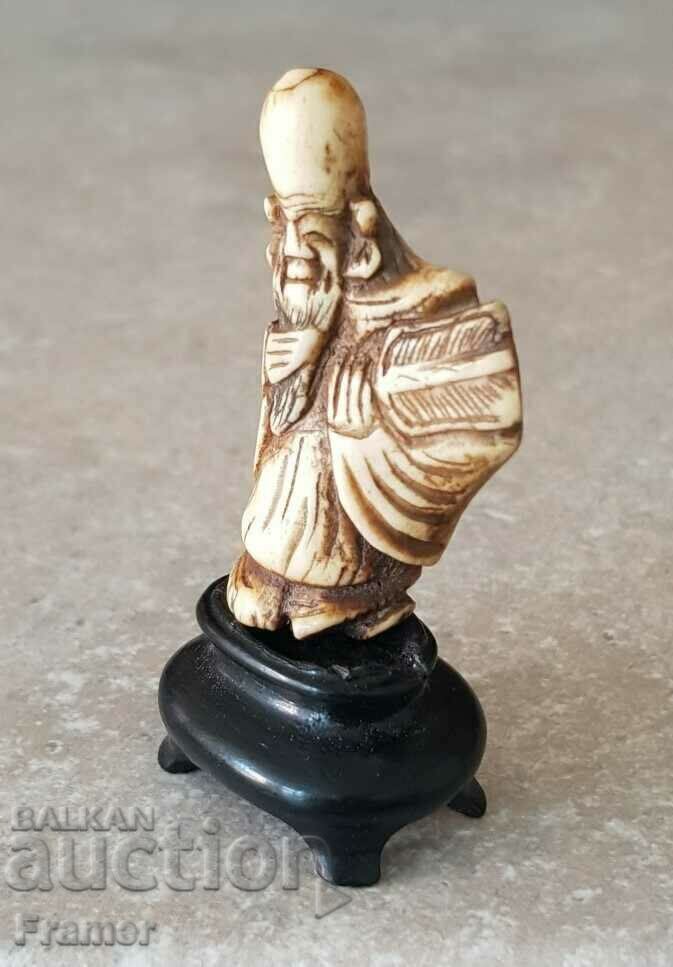 JAPAN Netsuke NETSKE HAND CARVING BONE SAGE MONK 19th century with price 330.00 BGN | € 168.73 JAPAN Netsuke NETSKE HAND CARVING BONE SAGE MONK 19th century with price 330.00 BGN | € 168.73