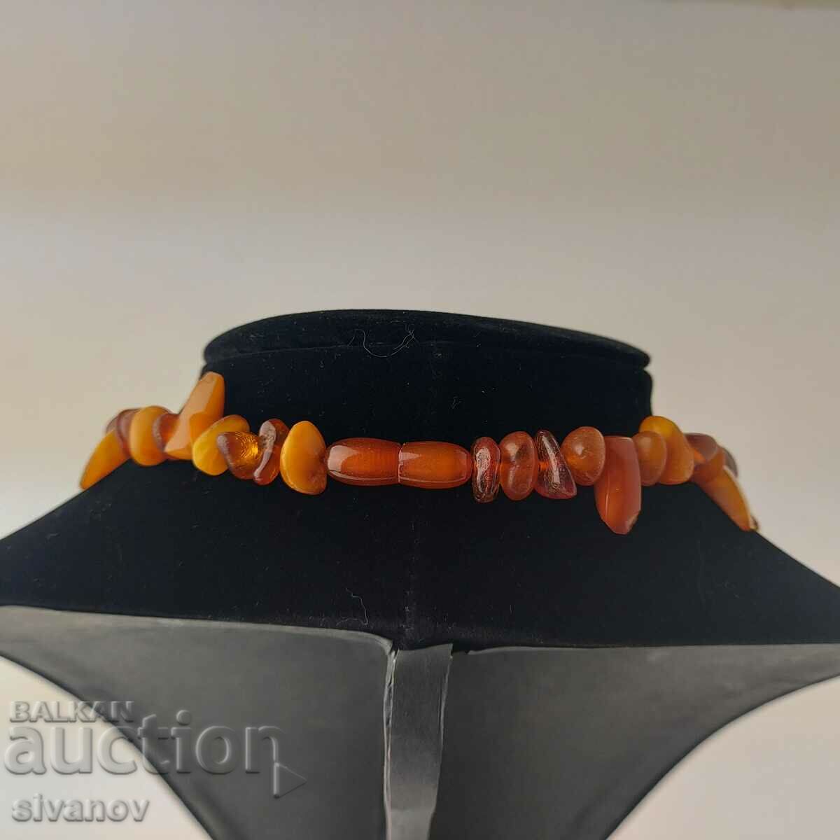 Auction Old 1960s Baltic Amber Choker Necklace #5540 Auction Old 1960s Baltic Amber Choker Necklace #5540