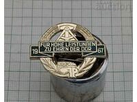 GDR GERMANY JP PIONEER ORGANIZATION AWARD BADGE 1967