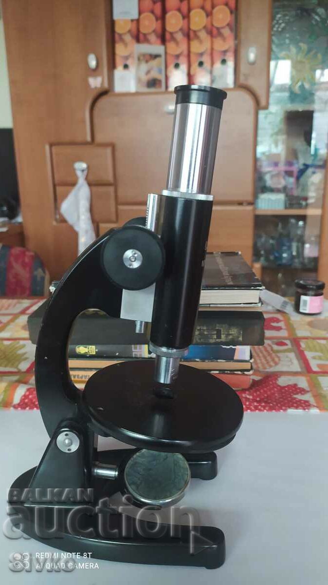 Professional microscope in working order