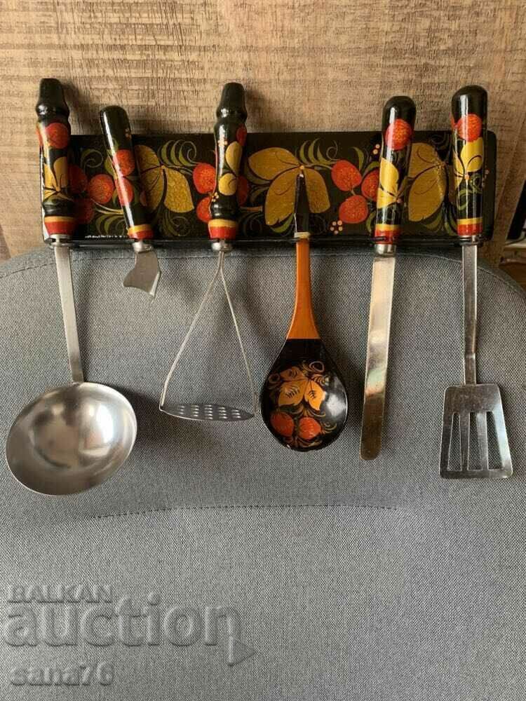 Beautiful hand-painted Soviet set-Hokhloma Beautiful hand-painted Soviet set-Hokhloma