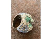 Uniquely beautiful women's ring with stones