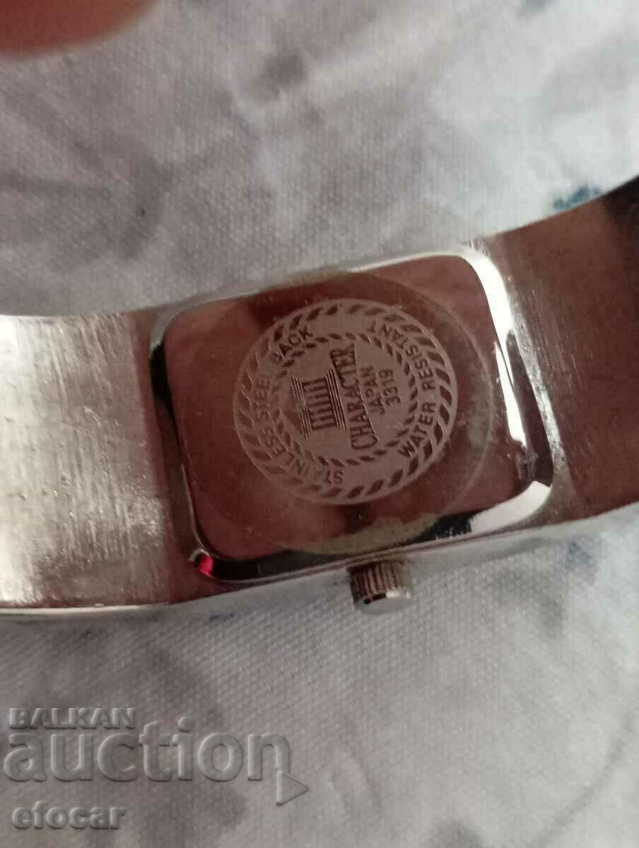 Character women's watch with price 3.00 BGN | € 1.53 Character women's watch with price 3.00 BGN | € 1.53