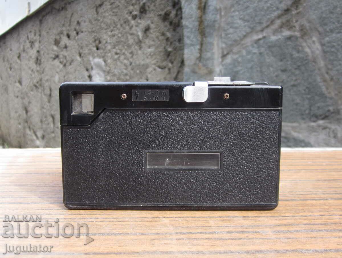 Auction old vintage camera CERTO KN 35 with case and works Auction old vintage camera CERTO KN 35 with case and works