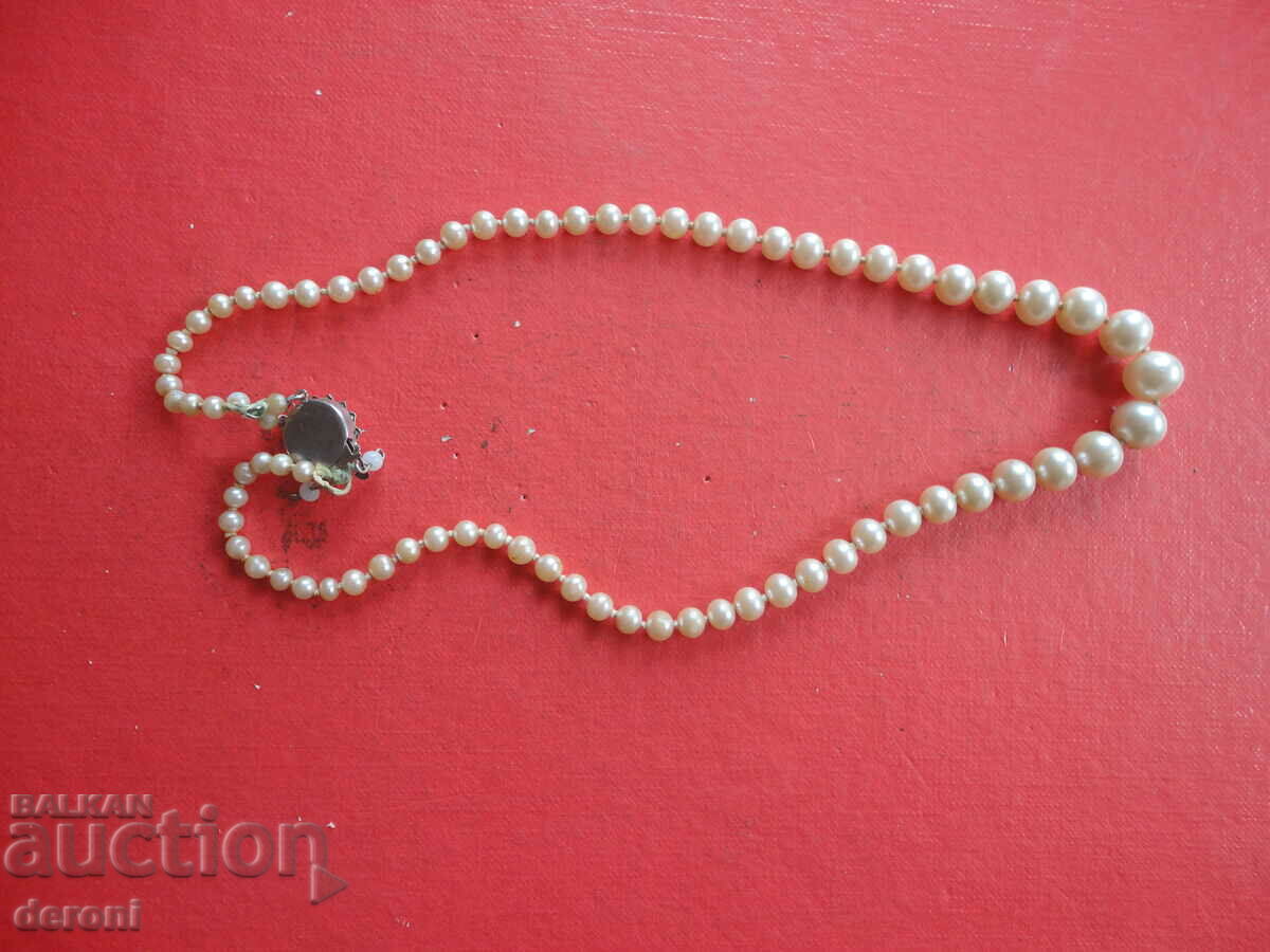 Auction Necklace necklace with pearls 3 Auction Necklace necklace with pearls 3