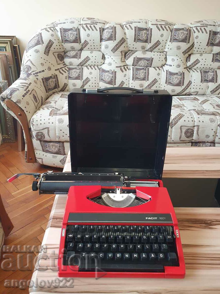 Mașină de scris FACIT 1601