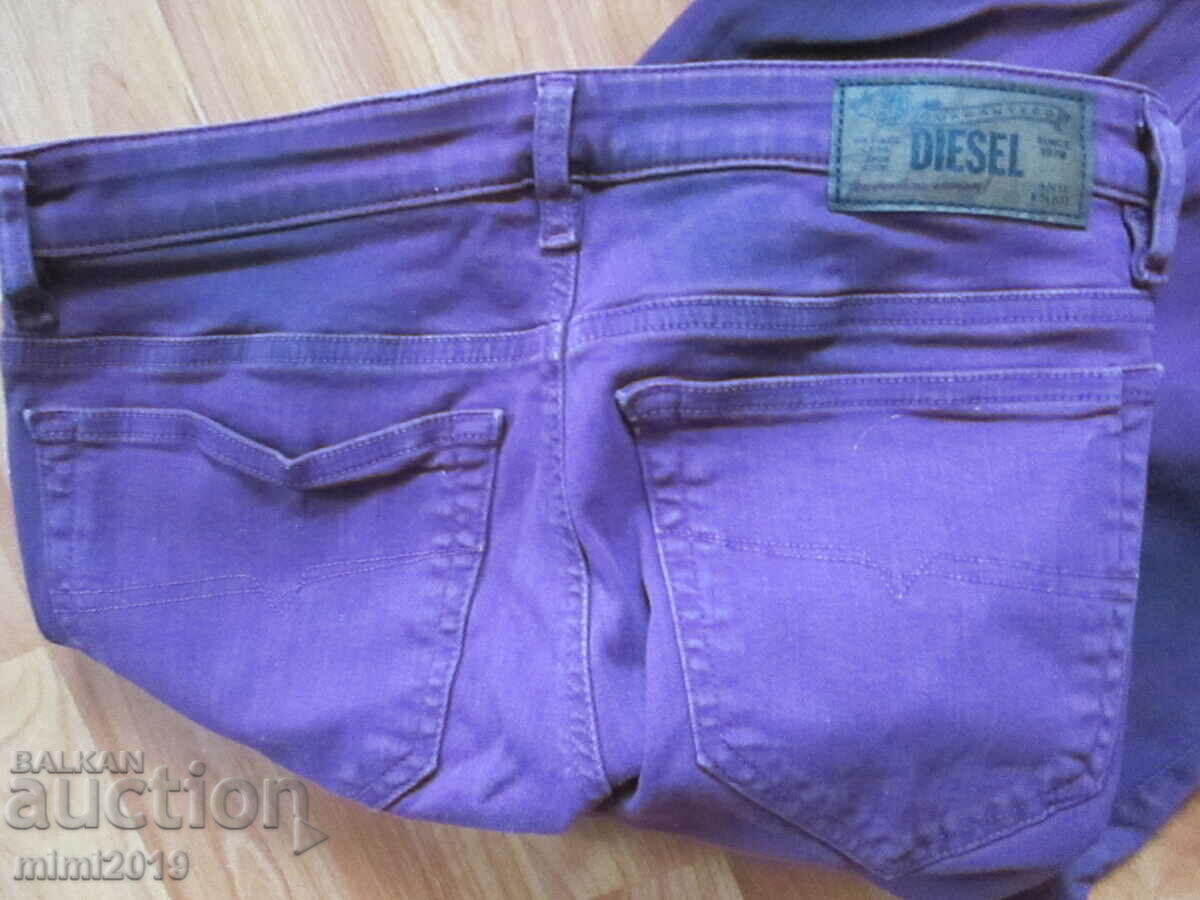 Blugi originali DIESEL, culoare visiniu, numarul 28 - 6 Blugi originali DIESEL, culoare visiniu, numarul 28 - 6