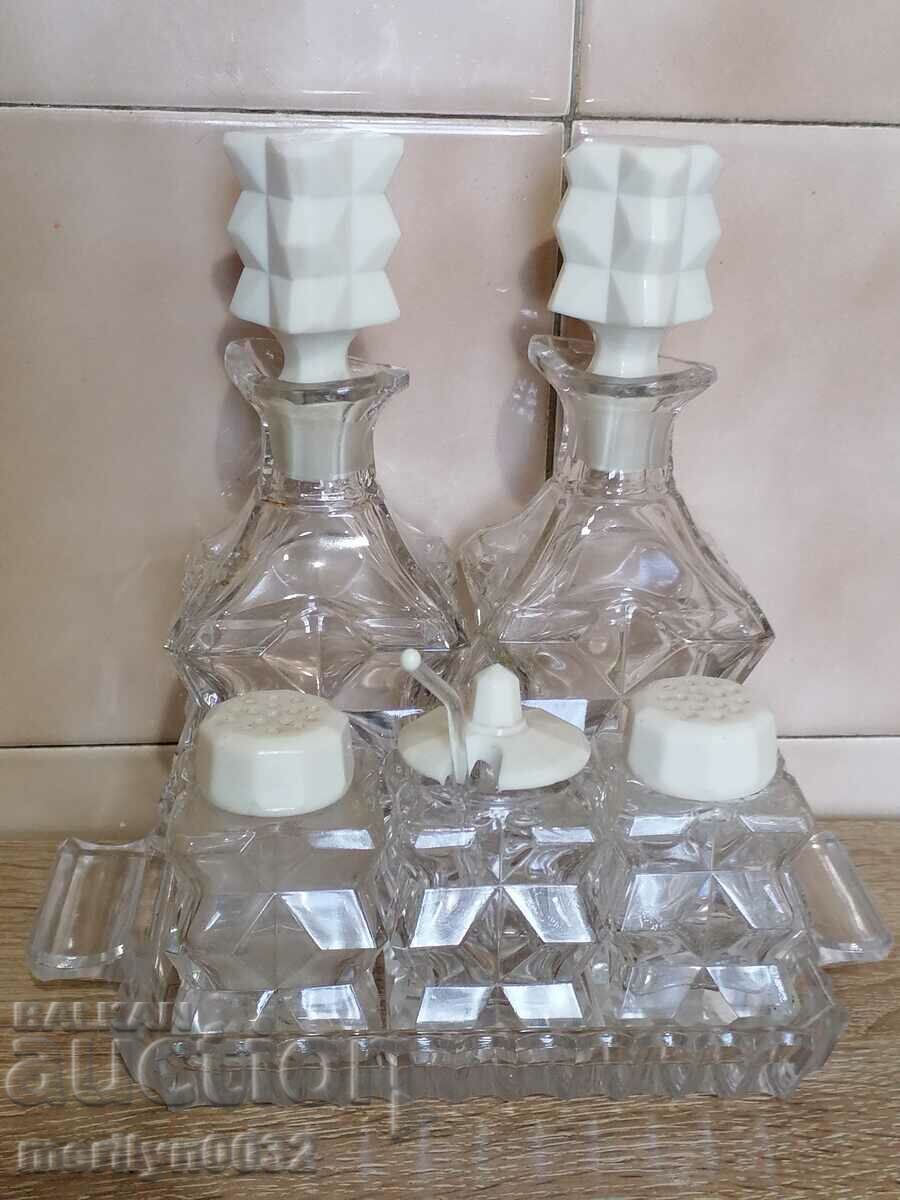 Set de condimente ceramice din cristal de plumb ceh din anii 1930 Set de condimente ceramice din cristal de plumb ceh din anii 1930