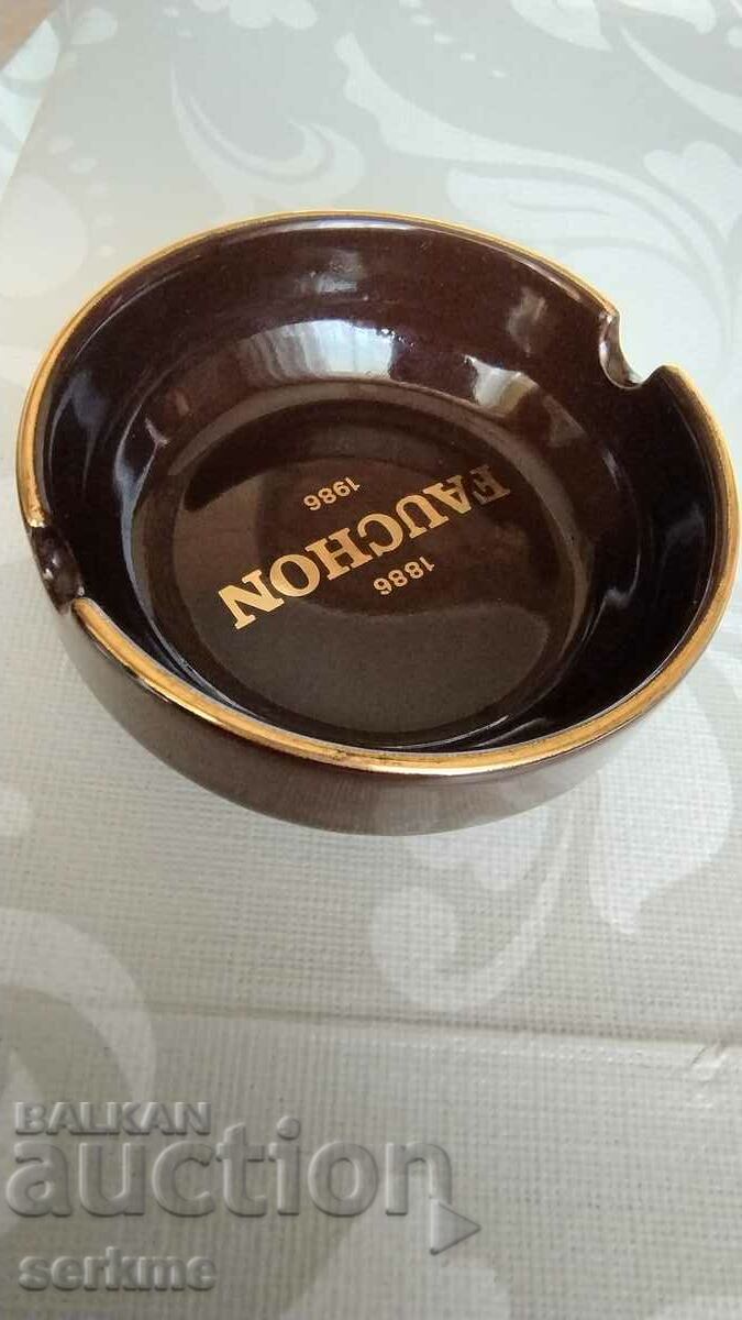 Delivery of Ashtray Delivery of Ashtray