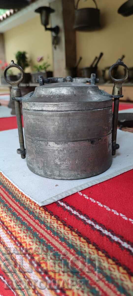 Delivery of OLD SEFERTAS - MILITARY FIELD FOOD CAN Delivery of OLD SEFERTAS - MILITARY FIELD FOOD CAN