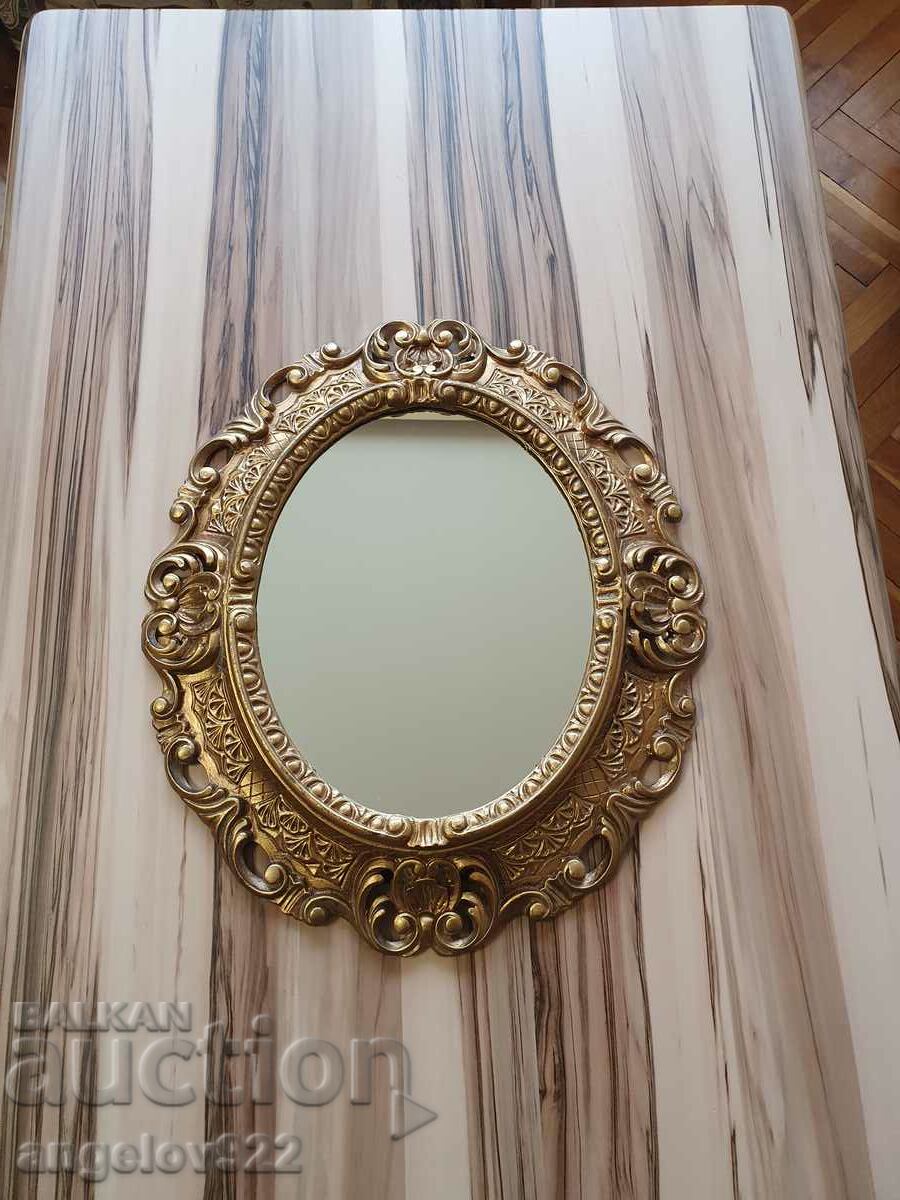 Огледало в красива барокова рамка!!!