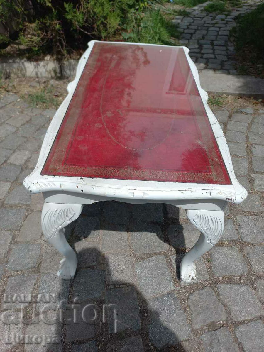 MASA VECHI DE LEMN BAROC cu preț 120.00 BGN | € 61.36