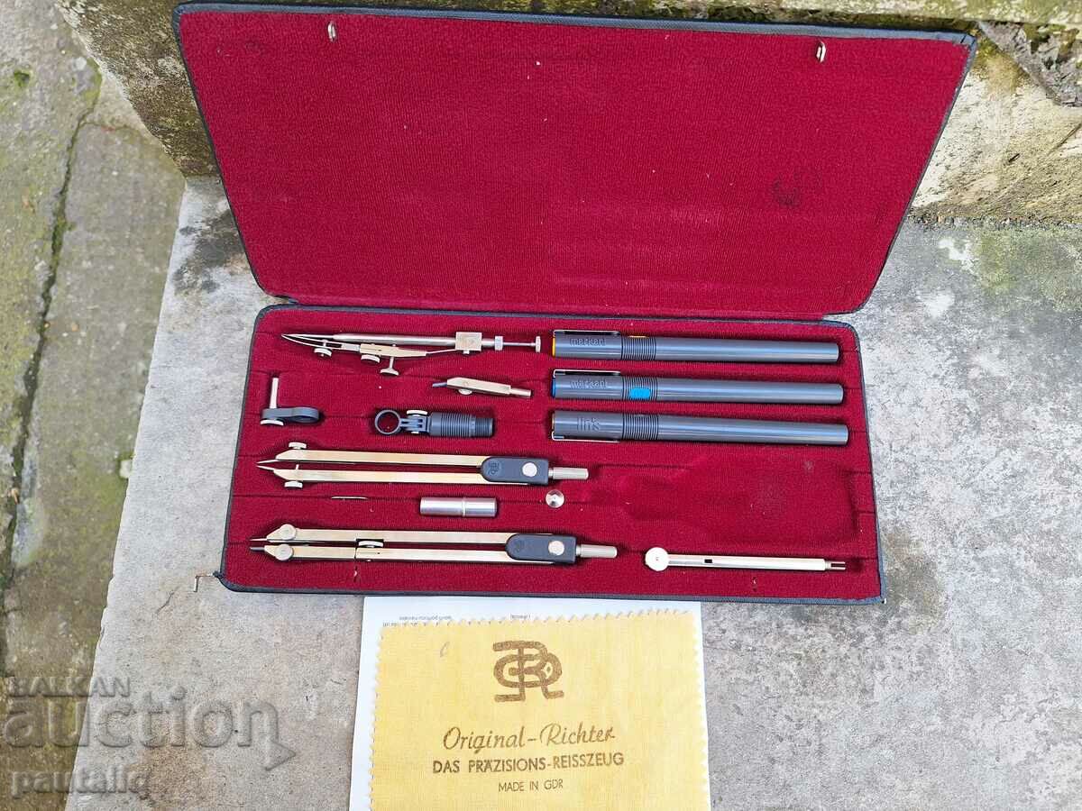 Delivery of RICHTER DRAWING SET Delivery of RICHTER DRAWING SET