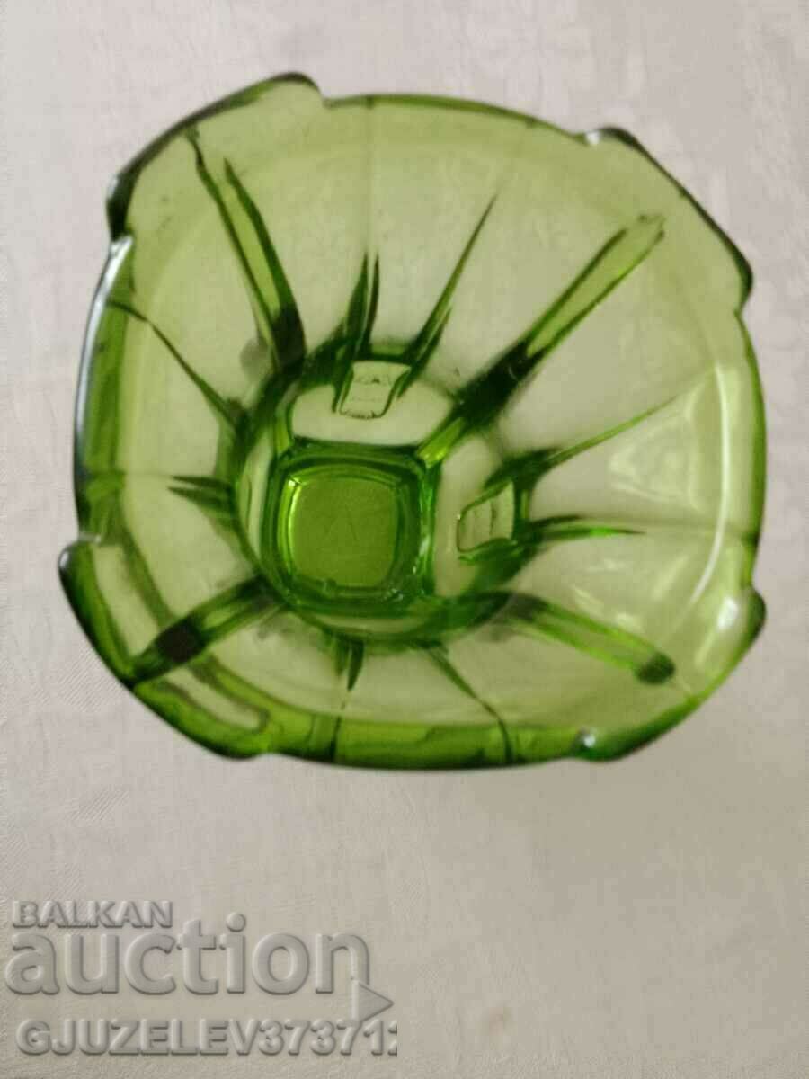 Auction Vase Art Deco green glass - 1920-1930 Auction Vase Art Deco green glass - 1920-1930