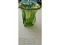 Vase Art Deco green glass - 1920-1930