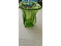 Vase Art Deco green glass - 1920-1930