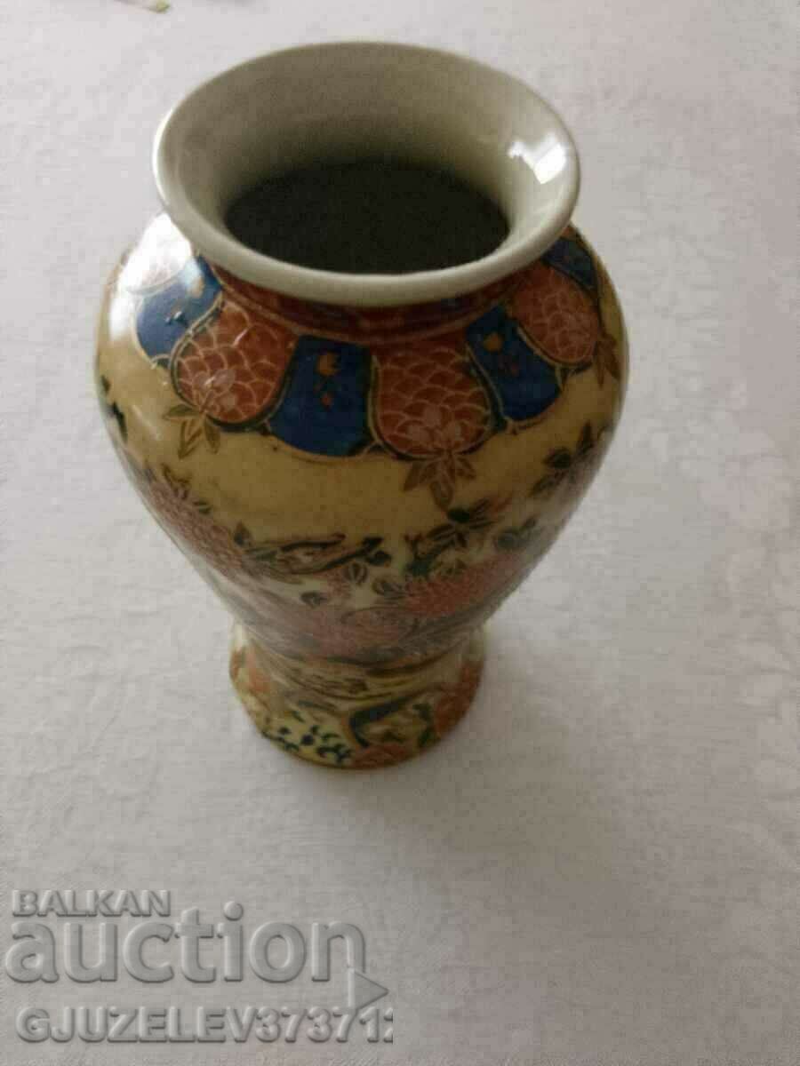 Old porcelain flower vase marked with price 90.00 BGN | € 46.02 Old porcelain flower vase marked with price 90.00 BGN | € 46.02