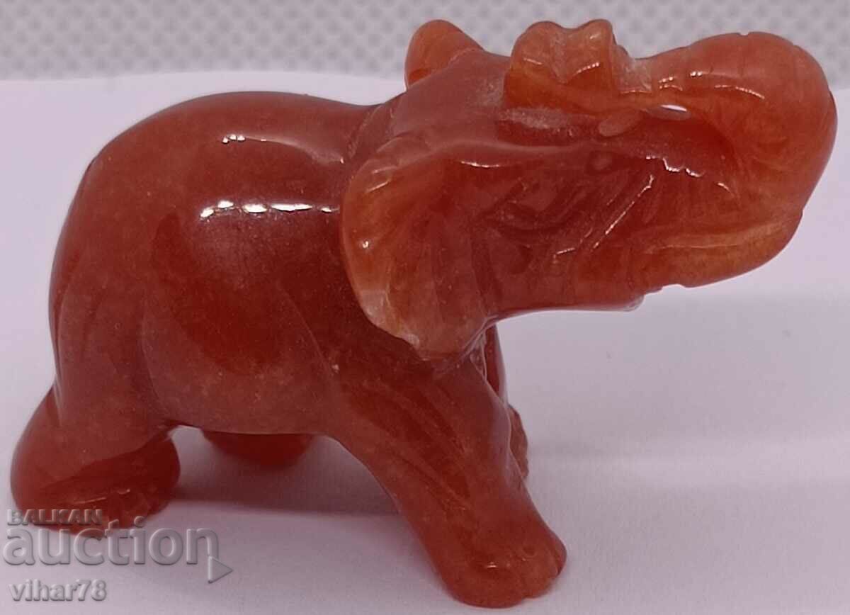 An elephant figure made of Agate - 7
