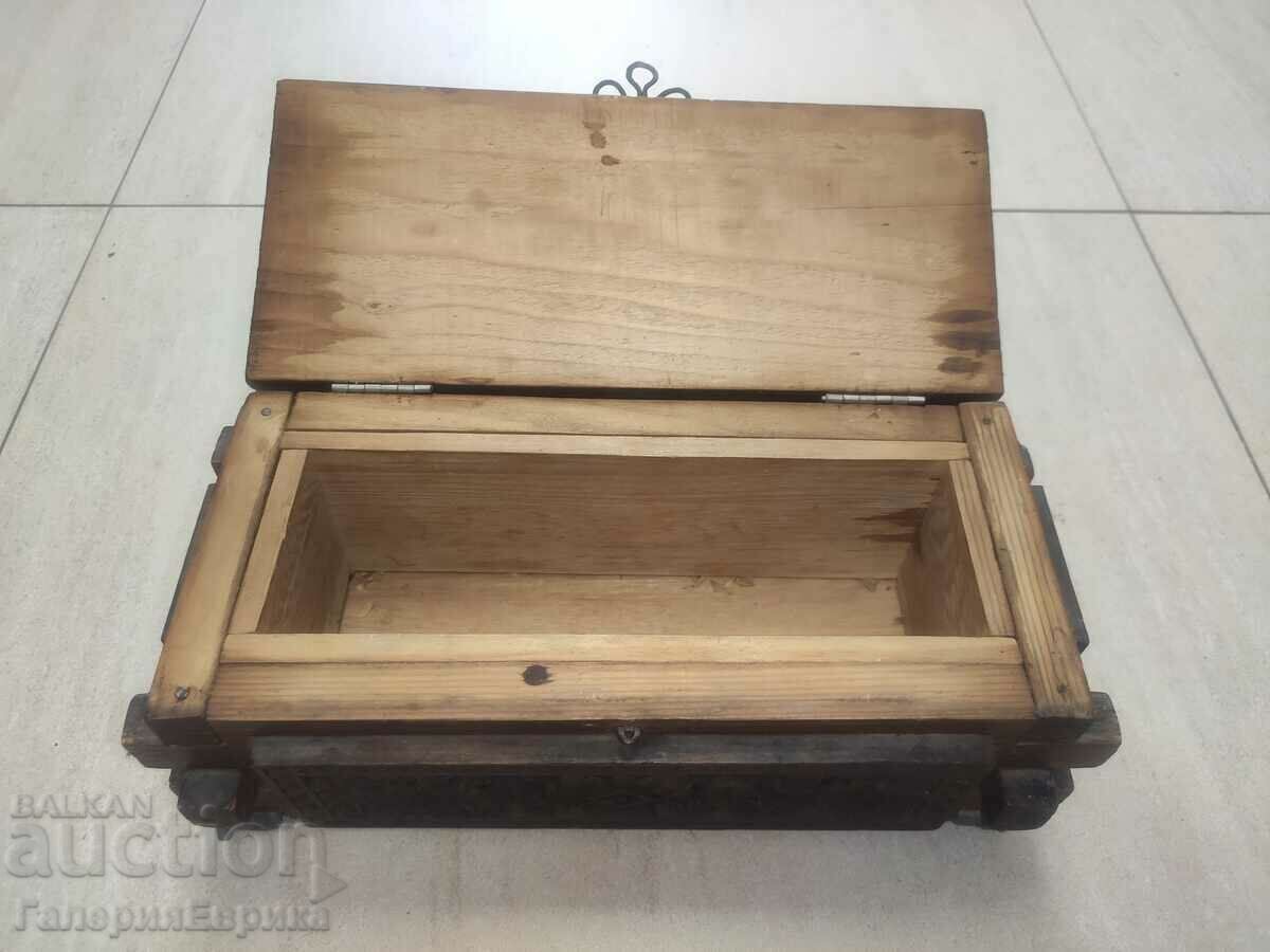 Wooden box carving 14/15/31cm. with price 69.00 BGN | € 35.28