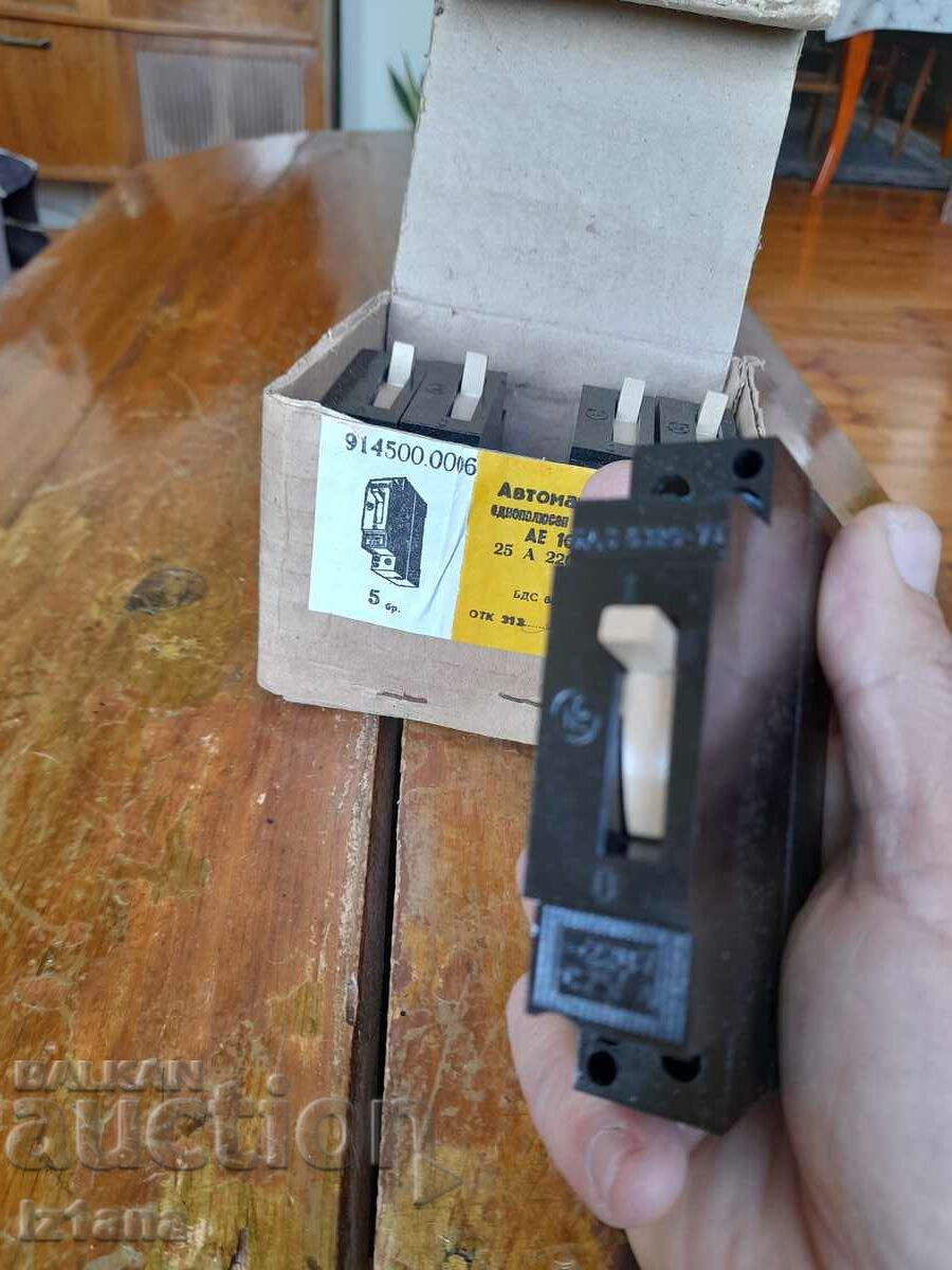 Old automatic fuse, fuses, fuse - 6 Old automatic fuse, fuses, fuse - 6