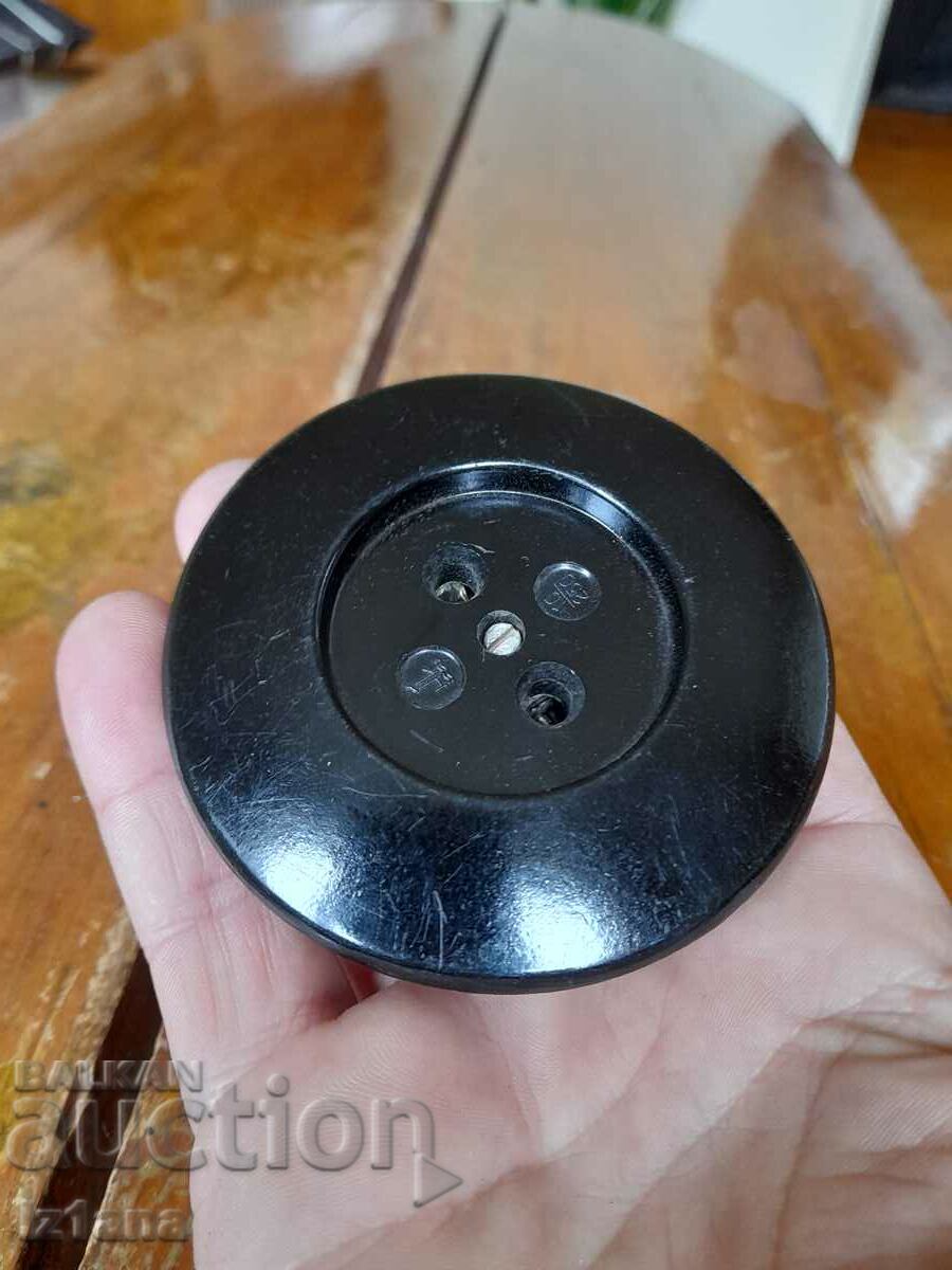 Old electrical outlet with price 13.00 BGN | € 6.65 Old electrical outlet with price 13.00 BGN | € 6.65