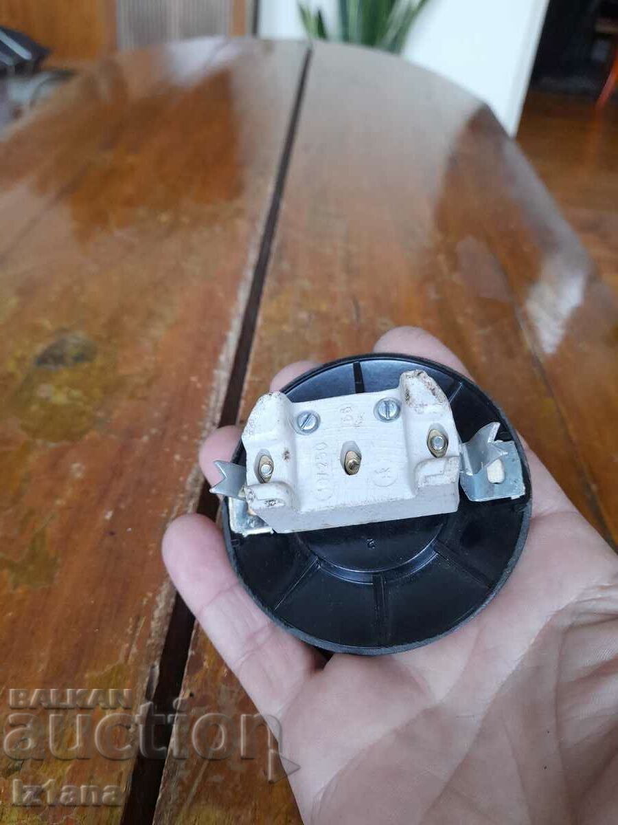 Auction Old electrical outlet Auction Old electrical outlet