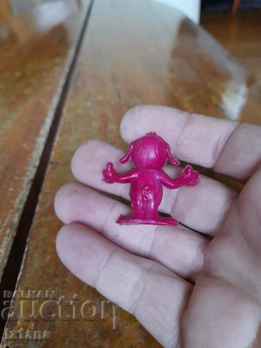 Delivery of Old toy, figurine