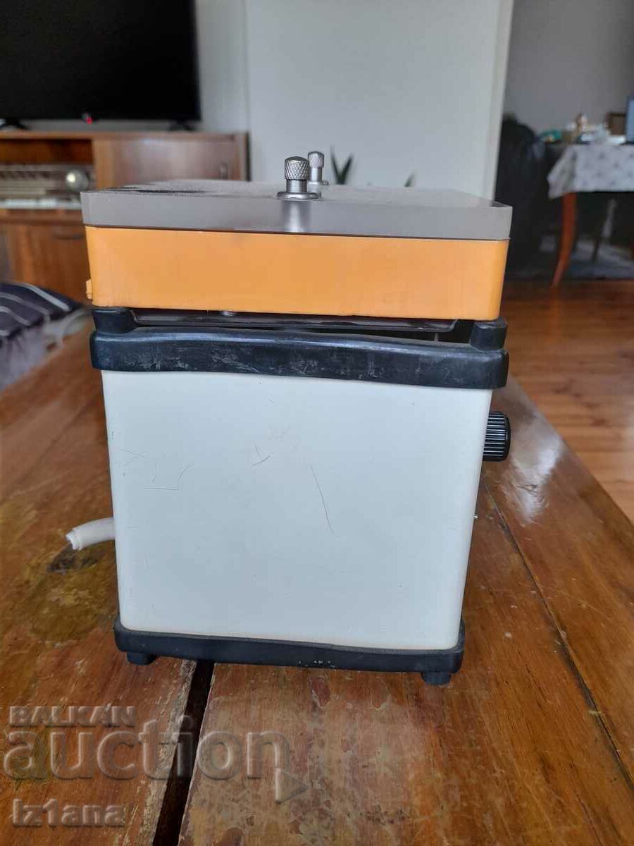 Delivery of Old centrifuge for blood samples Delivery of Old centrifuge for blood samples