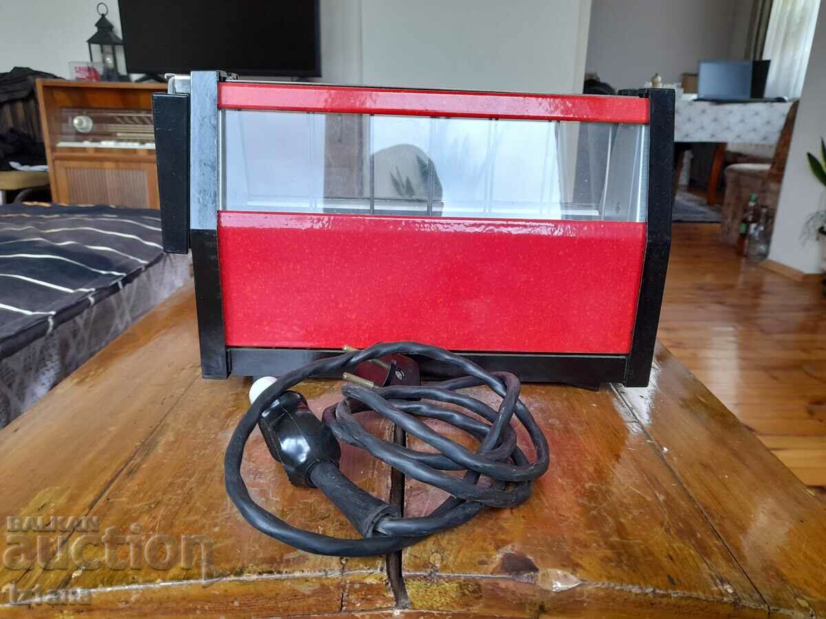 An old toaster AKA with price 95.00 BGN | € 48.57 An old toaster AKA with price 95.00 BGN | € 48.57