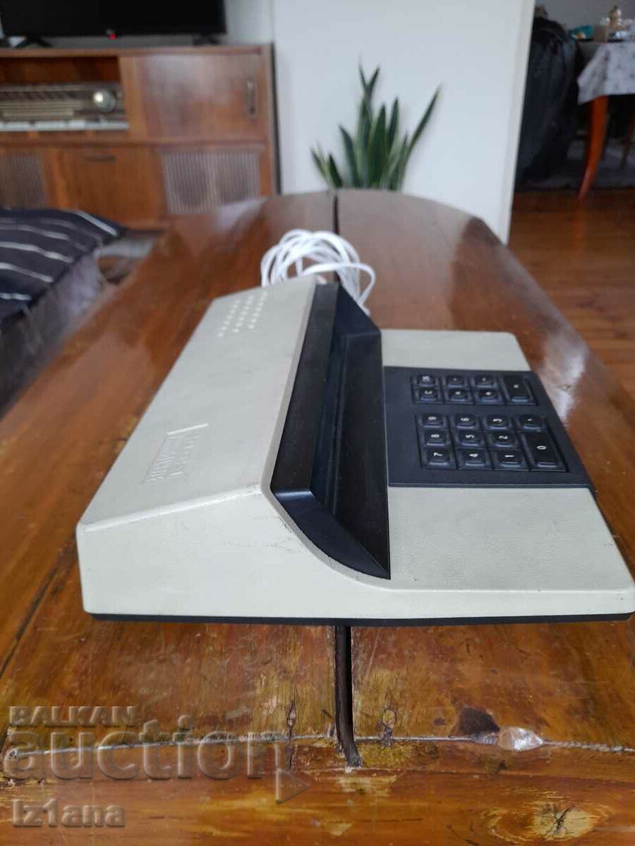 Delivery of Old calculator Electronics B3-05 Delivery of Old calculator Electronics B3-05